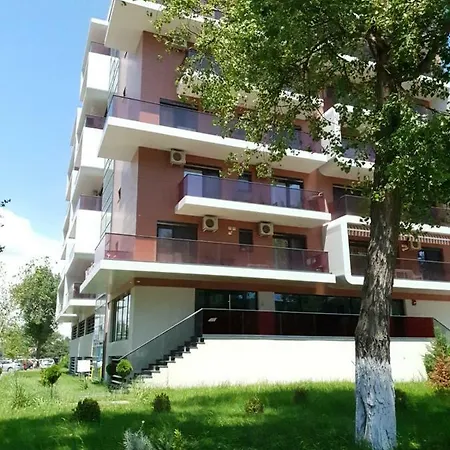 Sea Side 3 Apartment *