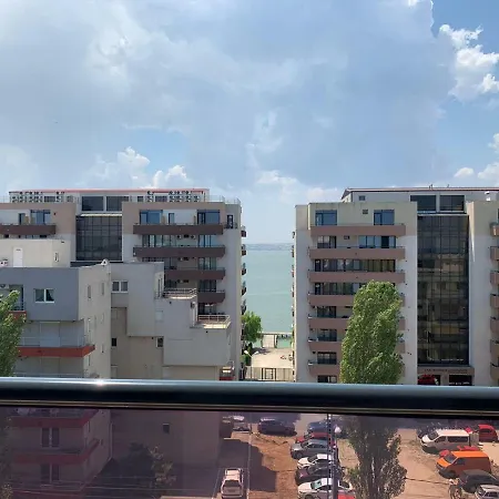 Apartment Sea Side 3 Mamaia